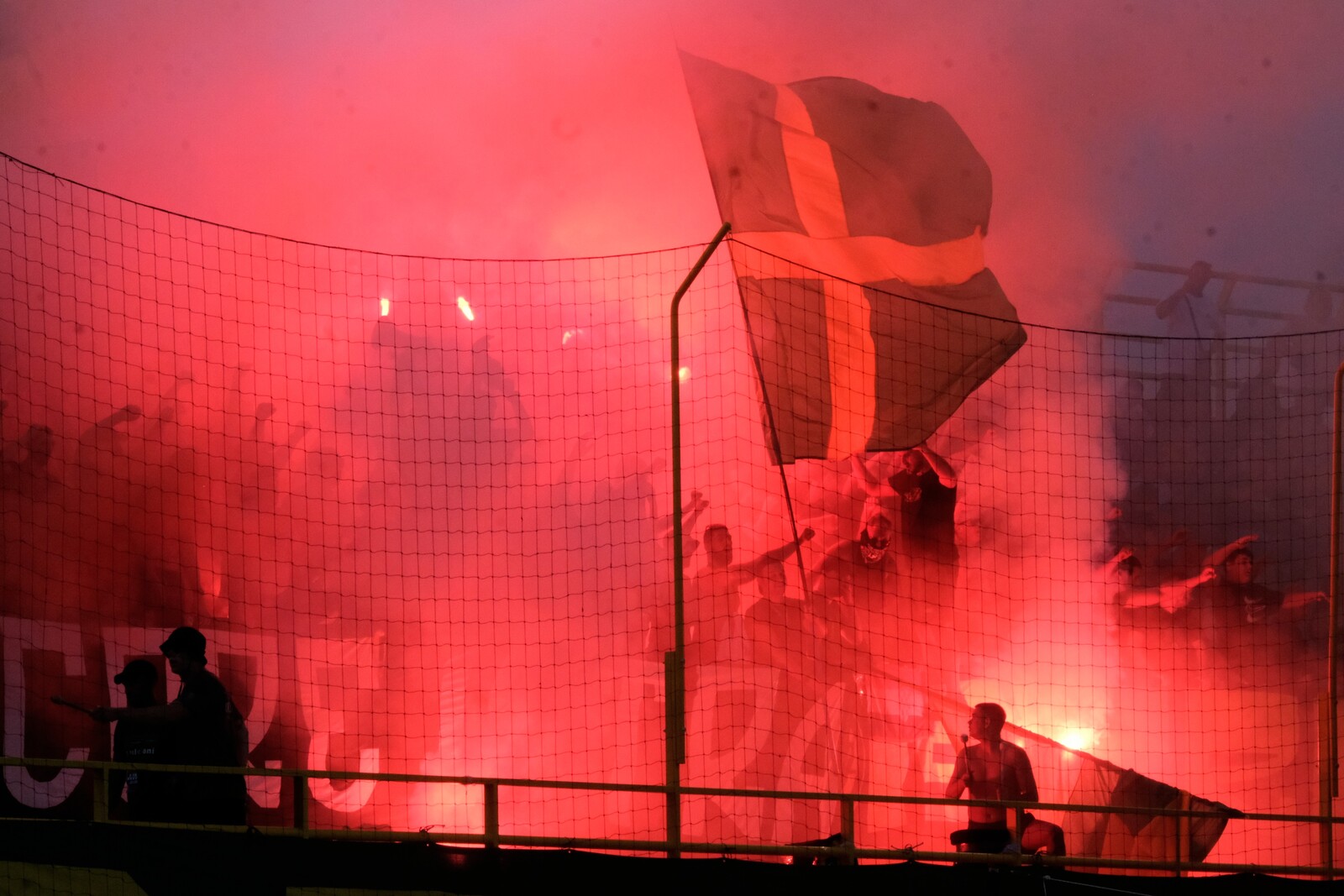 Demoni na utakmici s Hajdukom (foto: Milivoj Mijošek)