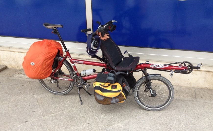 Tandem bicikl kojim Pauline i Robert namjeravaju stići do Dubrovnika