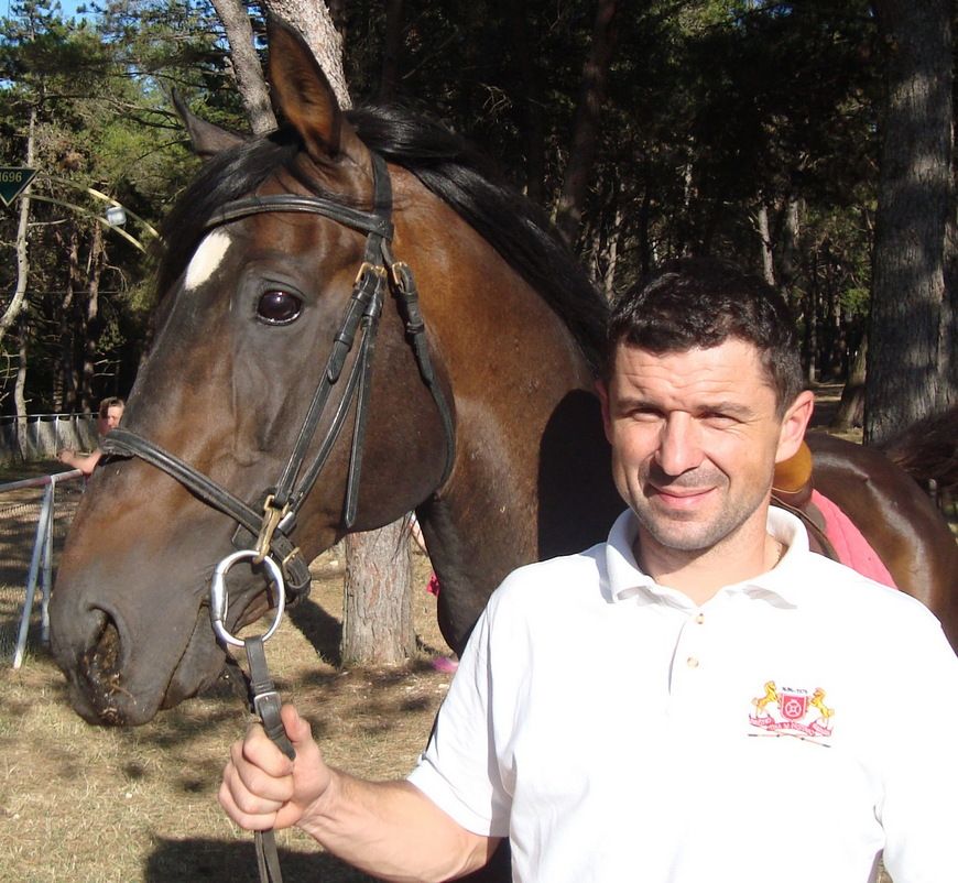 Milio Grabrović s konjem Angelom