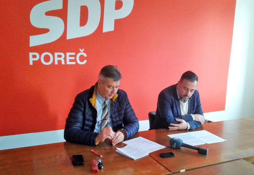 Rodoljub Kosić i Roland Fable, predsjednik savjeta za sport GO SDP Poreč u prostorijama stranke
