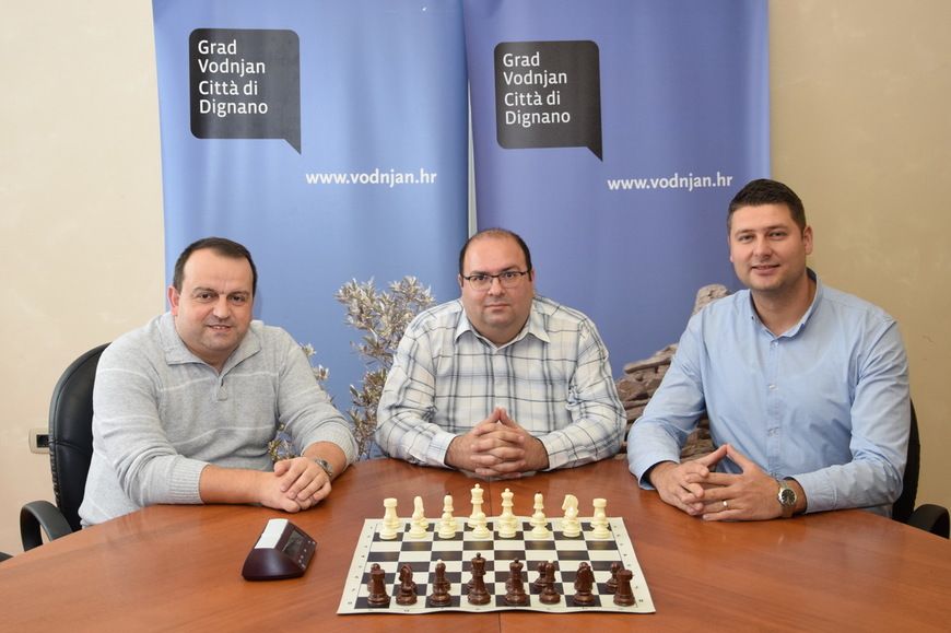 Organizator i domaćin turnira je Šahovski klub Vodnjan