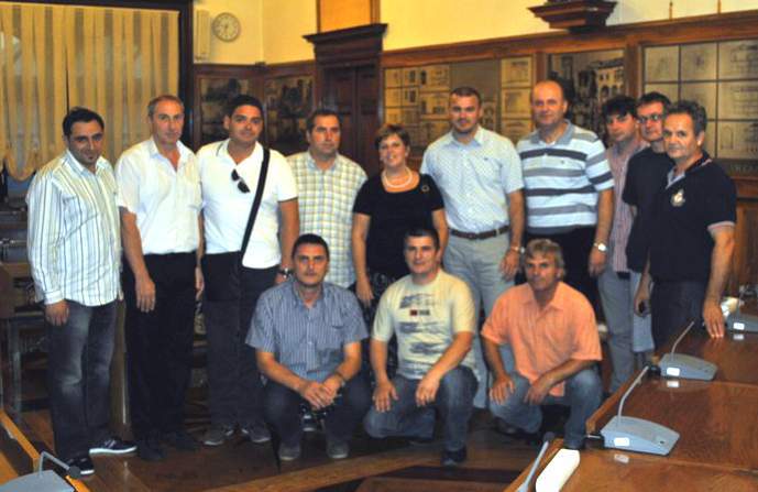 Članovi Vijeća albanske nacionalne manjine Grada Pule