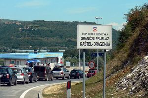 Nijemac došao na granicu u Istri s krivotvorenom osobnom