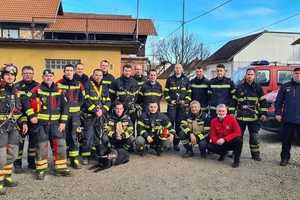 Istarski vatrogasci idu doma, uskoro stiže drugi tim u Petrinju (foto)