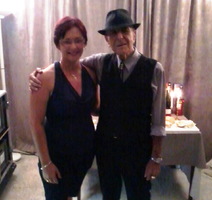 S Leonard Cohenom u Areni 2013. godine