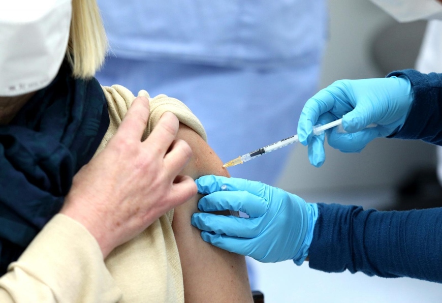 Loša vijest za antivaksere: najveći skandal u državi je cijepljenje preko reda