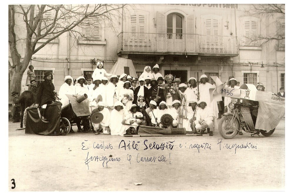 Fotografija s karnevala u Buzetu iz 1936. krije mračnu pozadinu