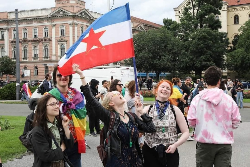 Zastava SFRJ na Paradi ponosa je odgovor klečavcima, ali ipak….