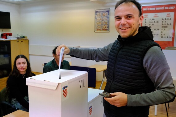 Hrvatska na biralištima. Peršurić obavio posao već u 7 ujutro
