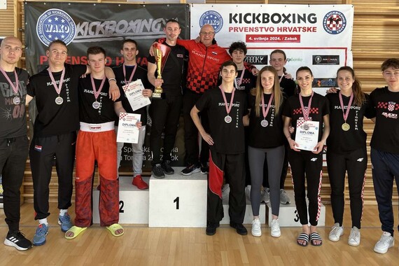 Pulski kickboxing klub osvojio osam zlata i dva srebra