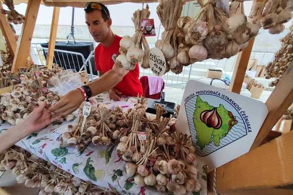 I istarski češnjak ima svoj festival. Pogledajte gdje