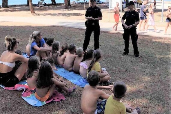 Porečki policajci održali predavanje djeci o sigurnom sudjelovanju u prometu