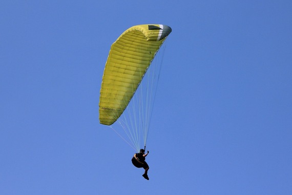 Paraglajder koji je pao u Limsku dragu preminuo u vozilu Hitne