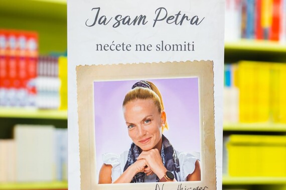 Promocija knjige 'Ja sam Petra nećete me slomiti' u porečkoj Gradskoj knjižici