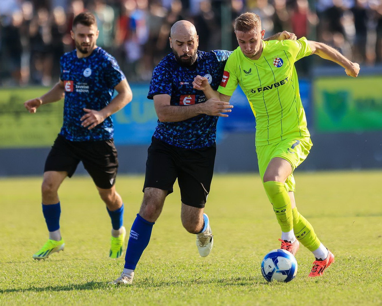 Dvoboj Luke Stojkovića i Vigana Hoxhe (foto: Srećko Niketić / PIXSELL)