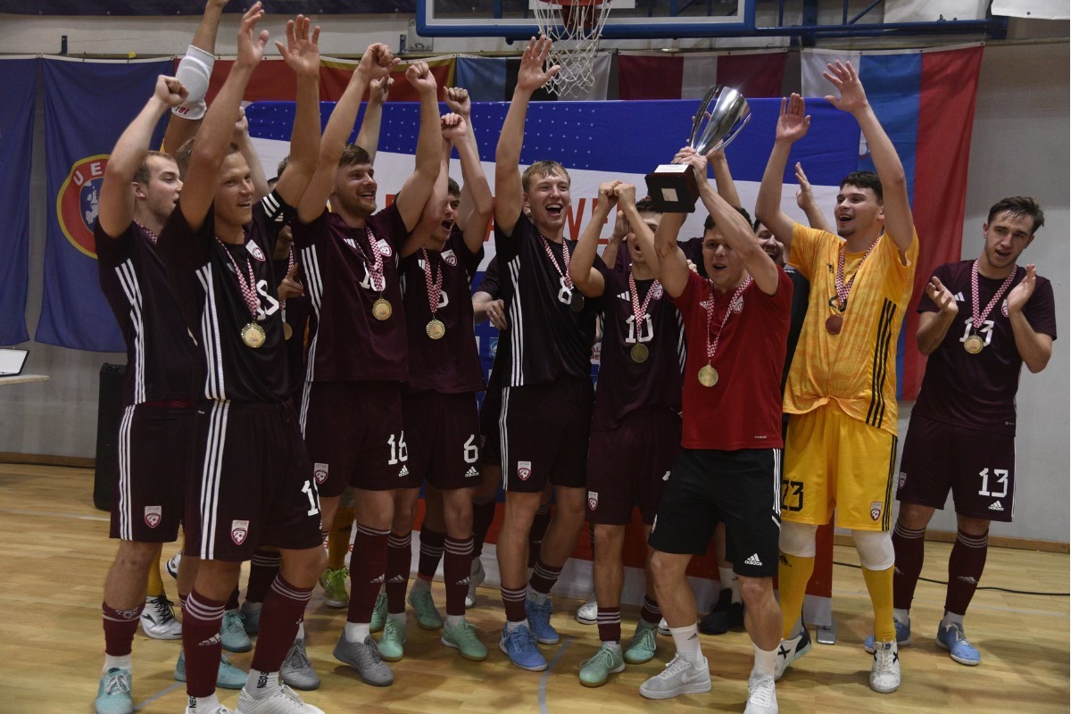 Slavlje Latvijaca u Poreču (foto: Futsal Week)