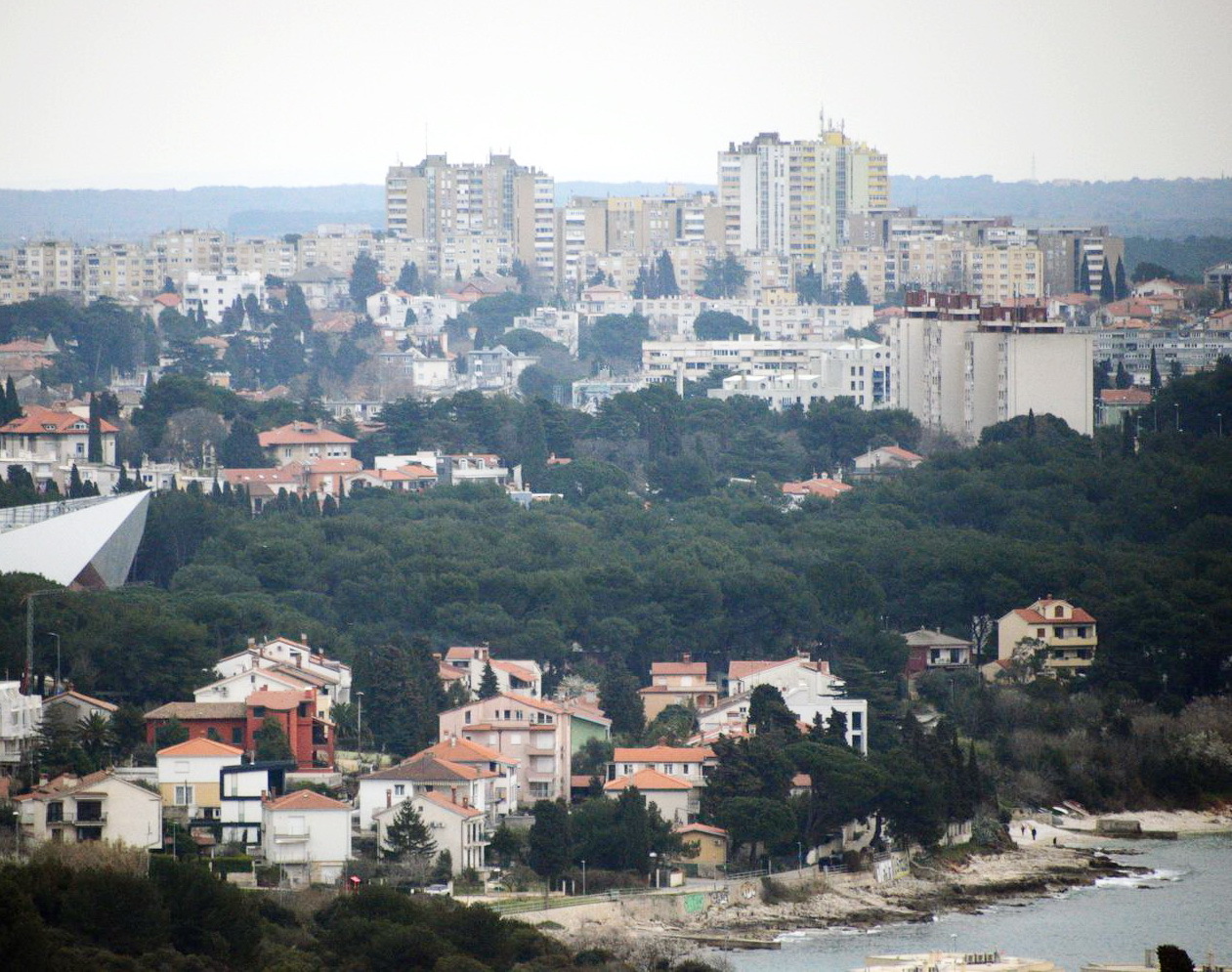 I u Puli ima puno apartmana u stambenim zgradama (foto: Saša Miljević / PIXSELL 