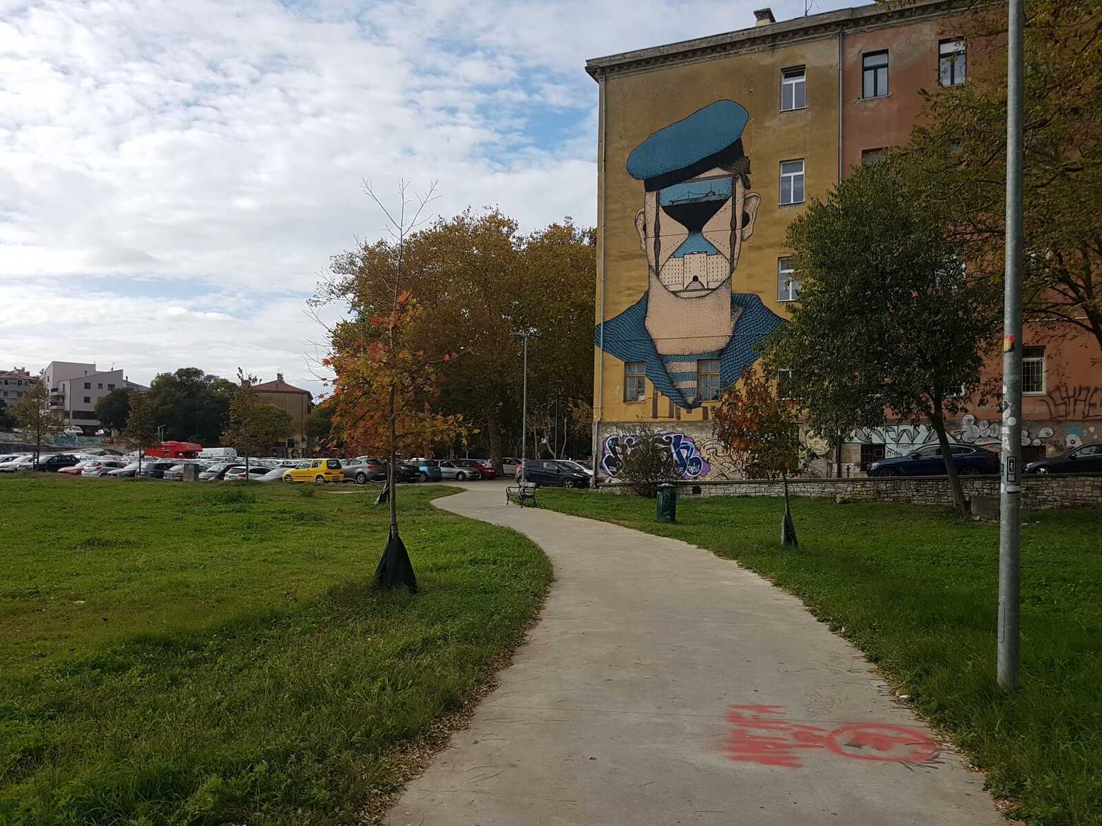 Zelena površina ispred Rojca postaje Park Ljubice Ivezić (Foto: Mirjana Vermezović Ivanović)