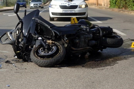 Motociklom naletio na 81-godišnjeg pješaka i teško ga ozlijedio