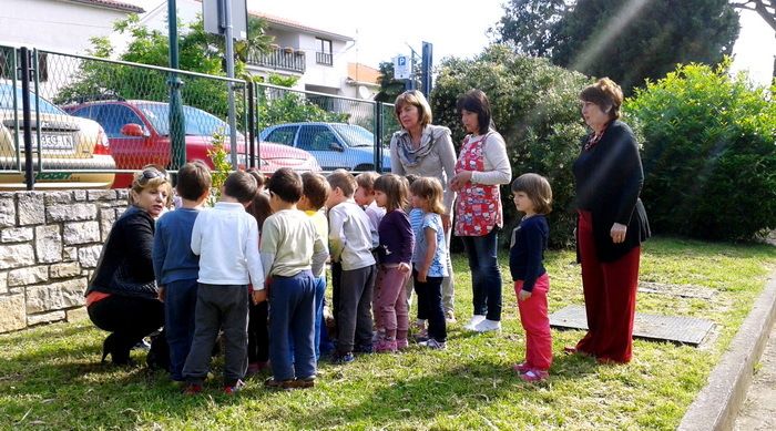 Klub žena IDS-a Grada Rovinja i ove je godine odlučio prigodno obilježiti Majčin dan sadnjom stabla nara