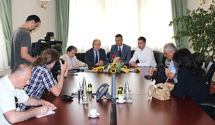 Župan Valter Flego i gradonačelnik Pule Boris Miletić održali su radni sastanak s predstavnicima Talijanske unije
