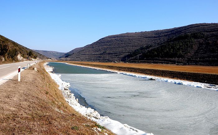 Zaleđeni Raški kanal