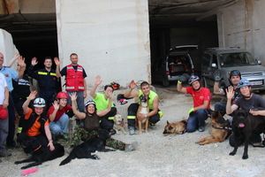 Tridesetak potražnih pasa „spašavalo“ ljude na četiri lokacije u Istri