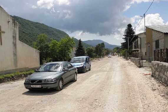 Turisti u prašini: Dovršetak ceste kroz Lupoglav tek krajem srpnja