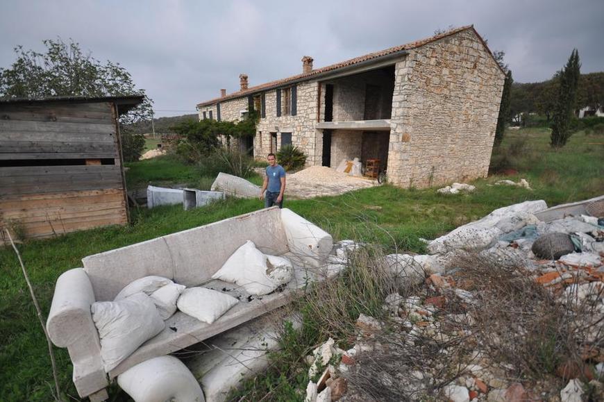 Zapušteno imanje Borne Rajić u Španidigi kraj Rovinja (foto: 24sata) 