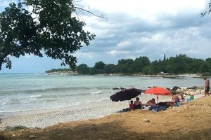 Poreč: Uređena plaža u uvali Sveti Martin