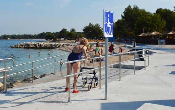 Radovi na hidrobazi olakšali su sunčanje osobama s invaliditetom