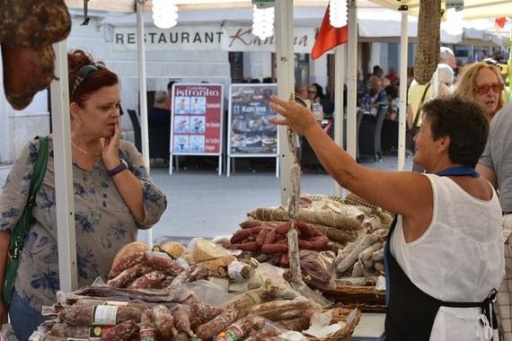 Jedan turist potroši na hranu i piće skoro kao dva i pol Rovinjca