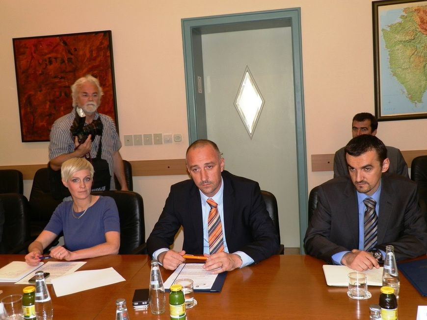 Ministar Ivan Vrdoljak (u sredini) sa suradnicima
