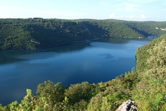 Dvojac iz Slavonije u Limskom kanalu ilegalno izlovio 6 kilograma ribe