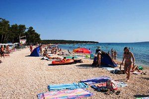 Poreč: 64-godišnji Slovenac na plaži pokrao mladića iz Austrije