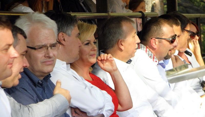 S lanjske Trke na prstenac: Ivo Josipović, Zoran Milanović, Kolinda Grabar Kitarović i Denis Kontošić