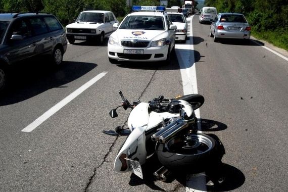 Poreč: U frontalnom sudaru s automobilom, stradali njemački motociklisti