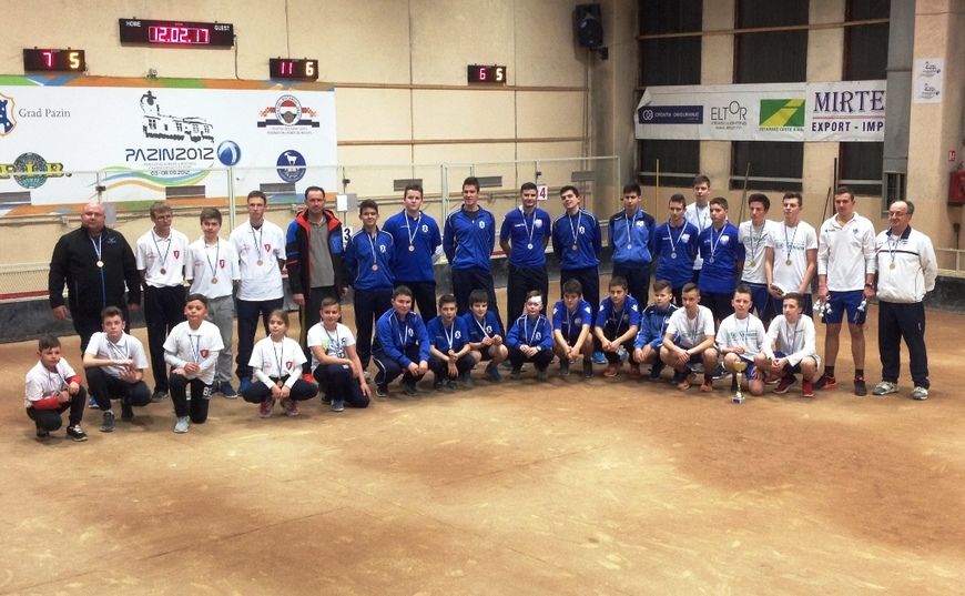 Sudionici završnog doigravanja za naslov prvaka u Istarsko-primorskoj juniorsko-kadetskoj regionalnoj boćarskoj ligi