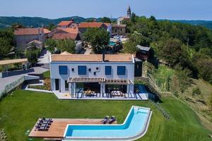 Pogledajte raskošnu vilu bivšeg ministra iz Istre