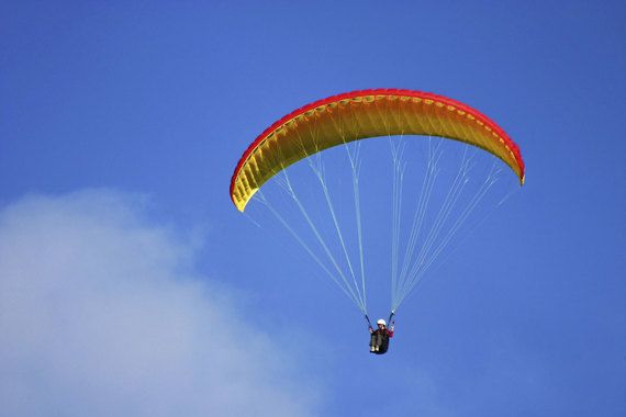 Vjetar otpuhao paraglajdera u suhozid kraj Buzeta