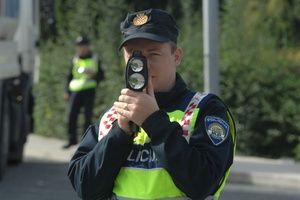 Policija poziva građane: predložite lokacije za nadzor brzine