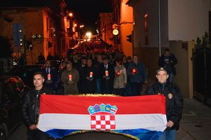 Mimohodom sjećanja u Puli odana počast žrtvama Vukovara