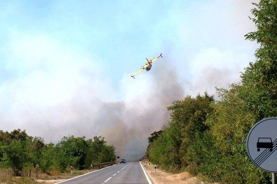 U Istri istovremeno buknula četiri požara: U Bratovićima i Galižani vatra stigla do kuća  