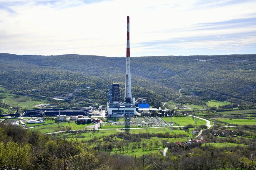 HEP ne planira izgradnju novih elektrana na ugljen, a u slučaju TE Plomina 1 riječ je o ugradnji sustava zaštite okoliša na postojećoj elektrani