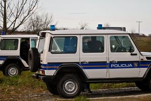 Buzetska policija zatekla kombi s 23 migranta