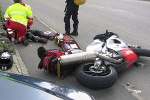 Pula: 56- godišnjak Škodom oduzeo prednost motociklistu