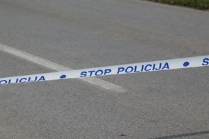 U prometnoj nesreći kod Marčane poginuo policajac