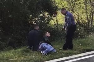 Lovice po Istri: Migranti skočili iz busa ravno u ruke policajaca 
