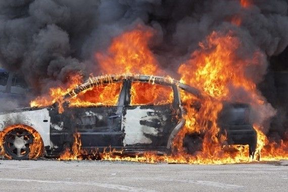 Porečanu zapalili auto, šteta nekoliko desetaka tisuća kuna