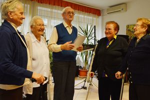 Godine nisu važne za sreću: Plesali i pjevali u Domu za starije 